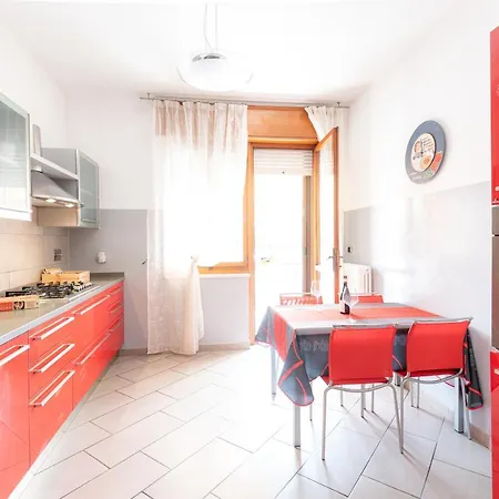 Kasa Di Kappa With An Attic Άλμπα